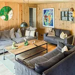 5 Bedroom In Ferienhaus Neksø