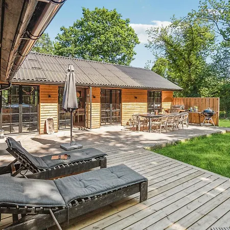 5 Bedroom Cozy In * Neksø