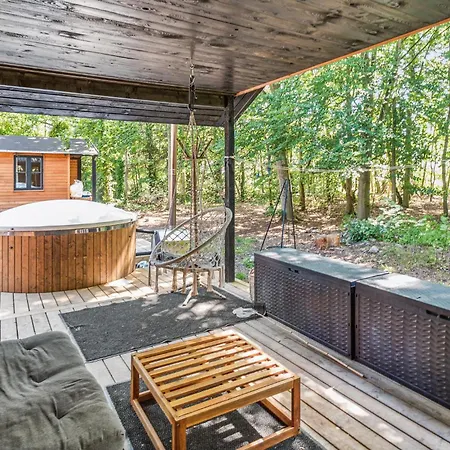 5 Bedroom Cozy In 別荘 *