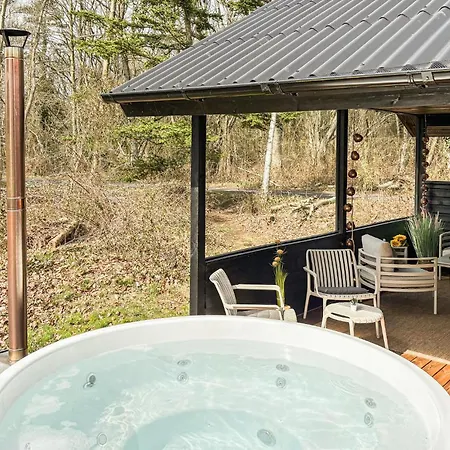 5 Bedroom In Casa vacanze Neksø