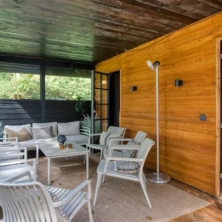 5 Bedroom In Casa vacanze